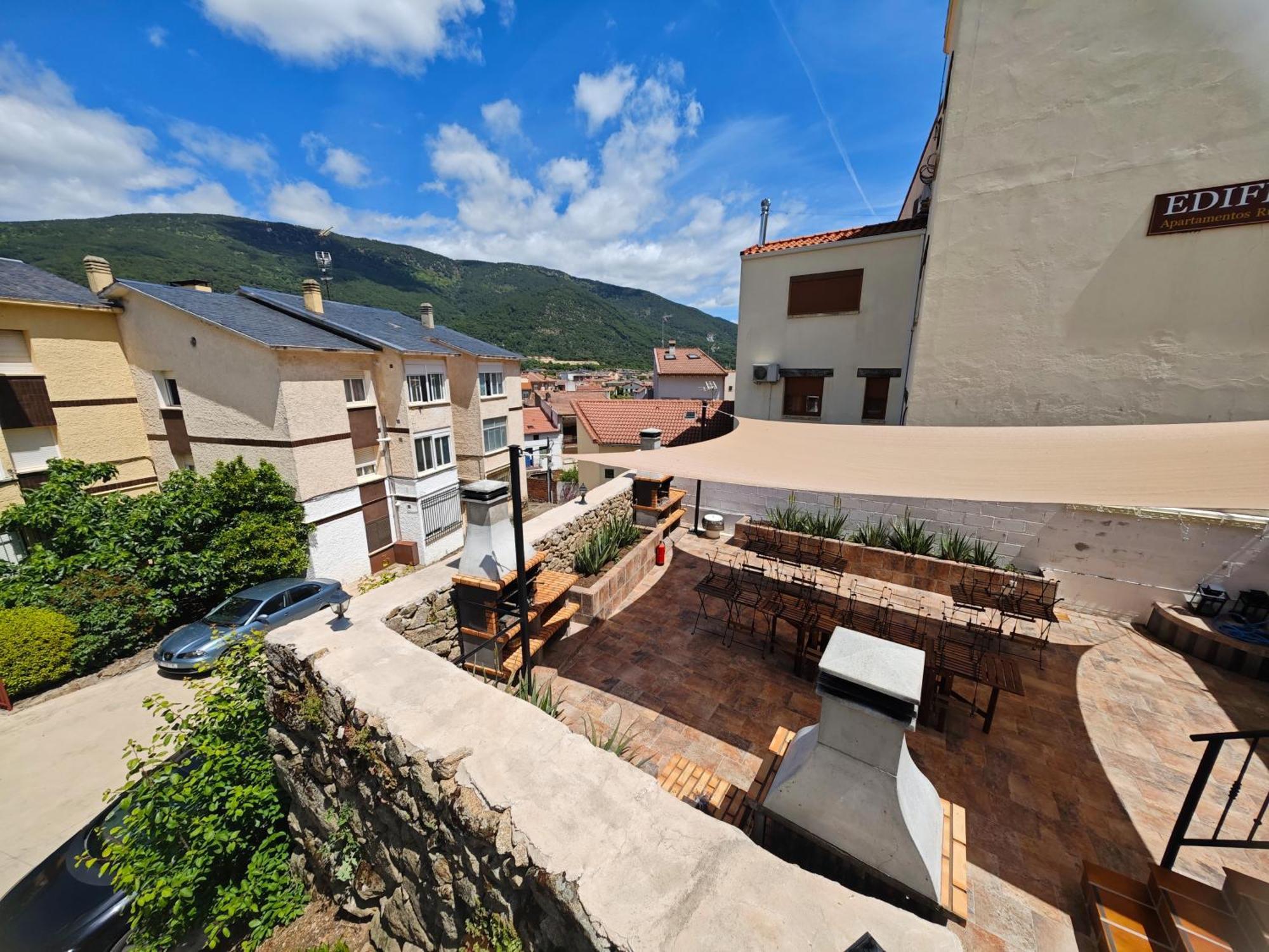 Casa Rural Tiomoreno By Naturadrada La Adrada Exterior foto